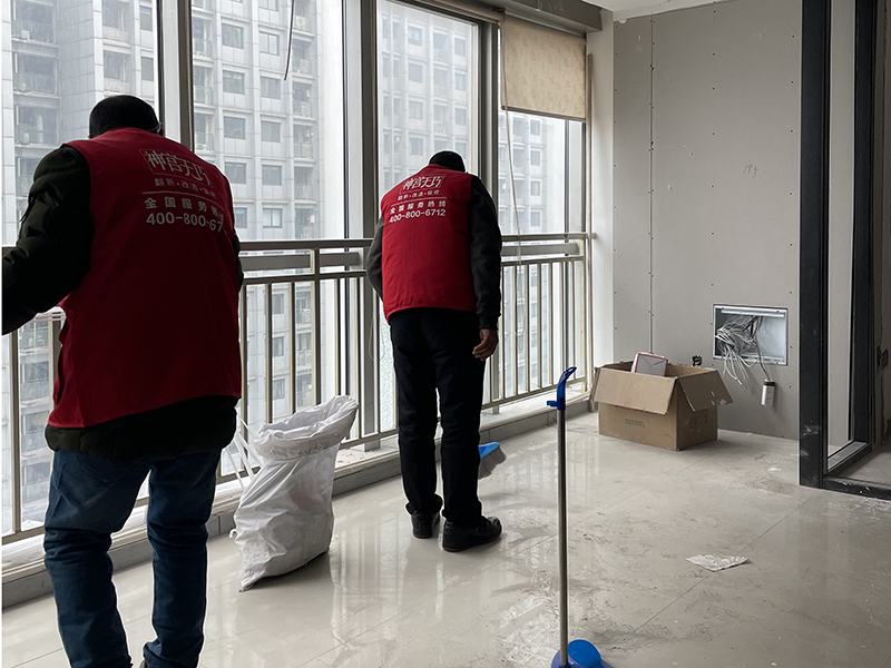  家里客廳改成工作區(qū)還“違法”了？太離譜了吧！(圖3)